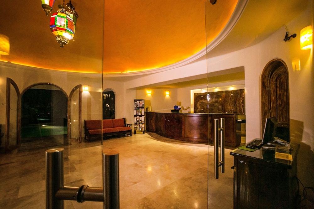 Hotel & Suites El Moro 拉巴斯 外观 照片