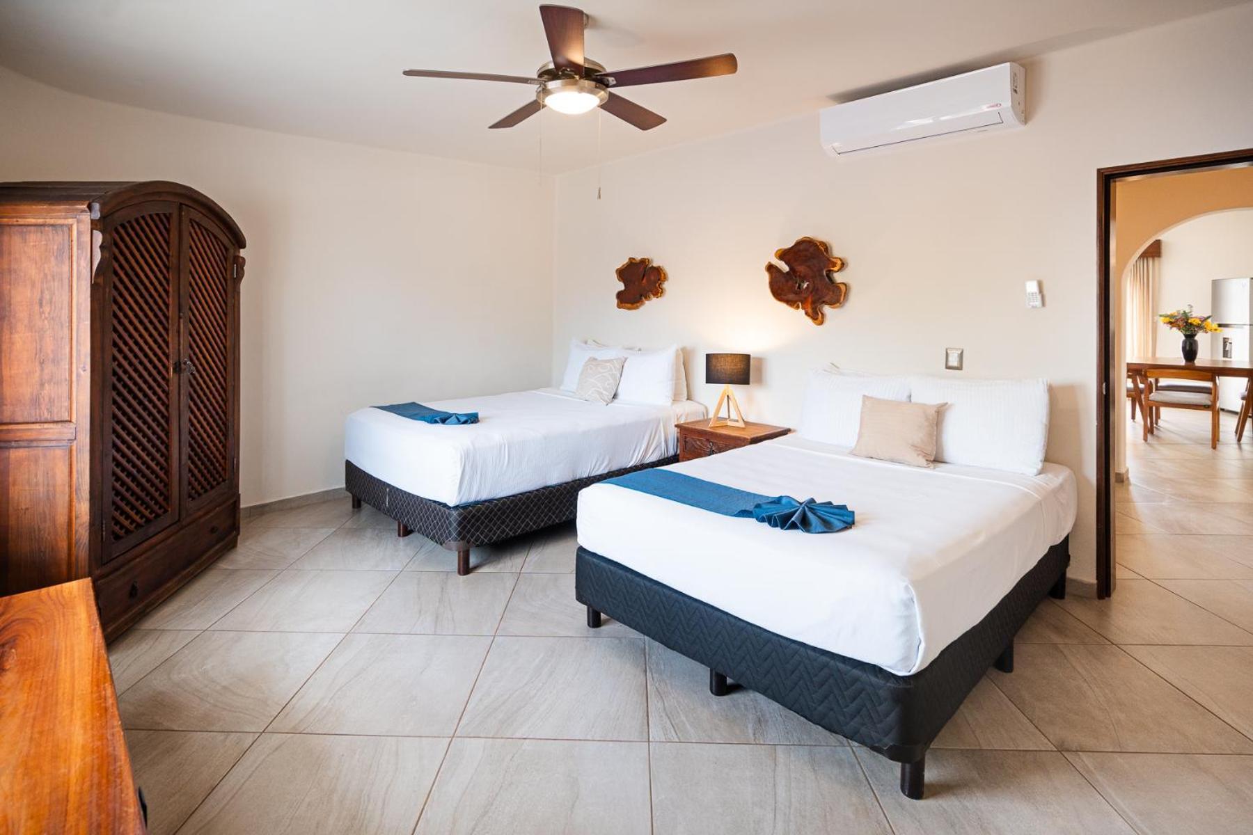Hotel & Suites El Moro 拉巴斯 外观 照片