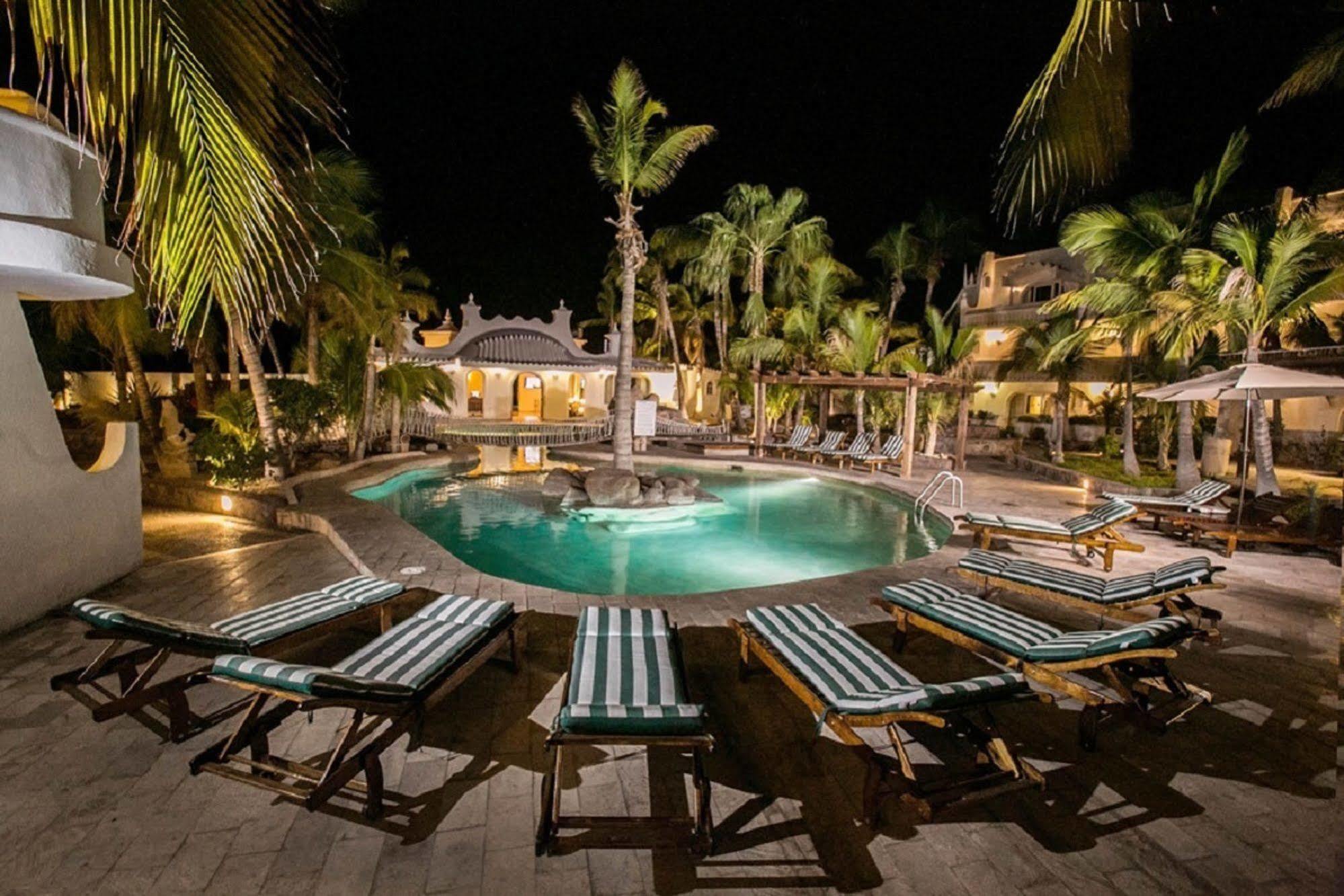 Hotel & Suites El Moro 拉巴斯 外观 照片